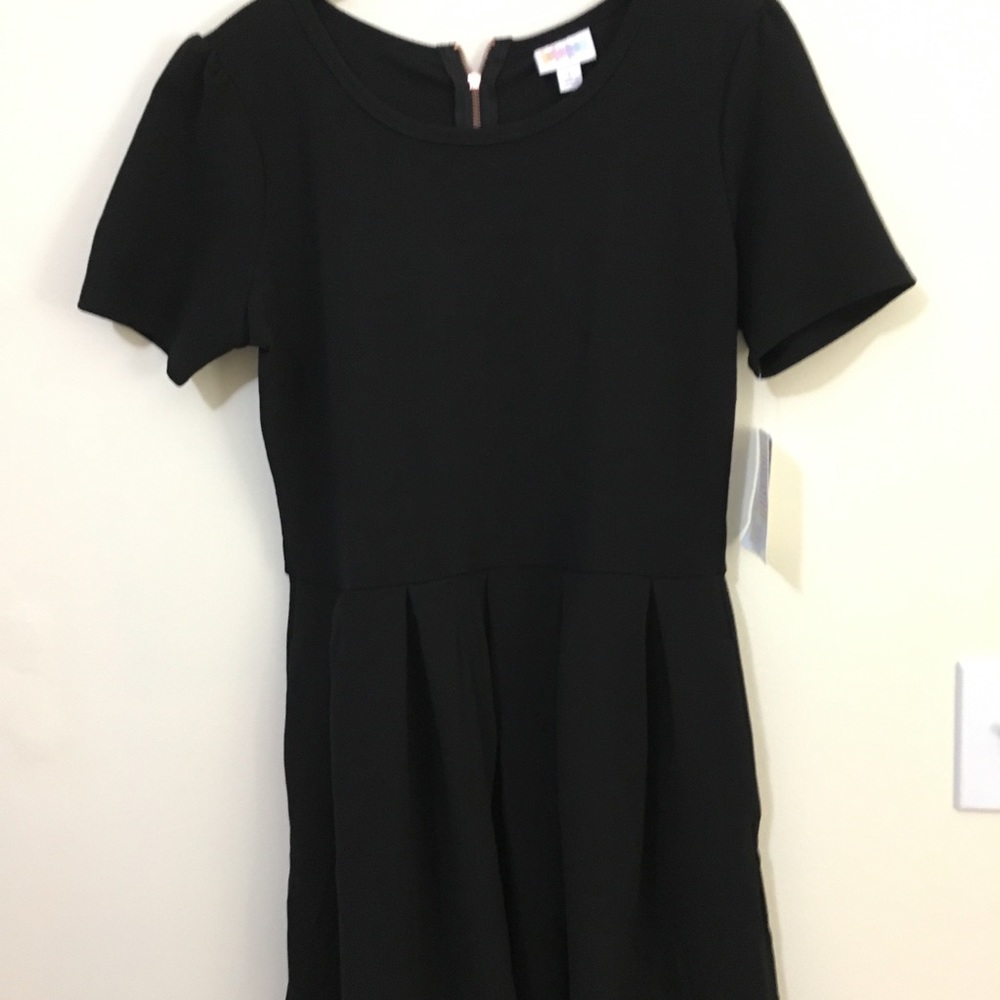 Lularoe black noir Amelia